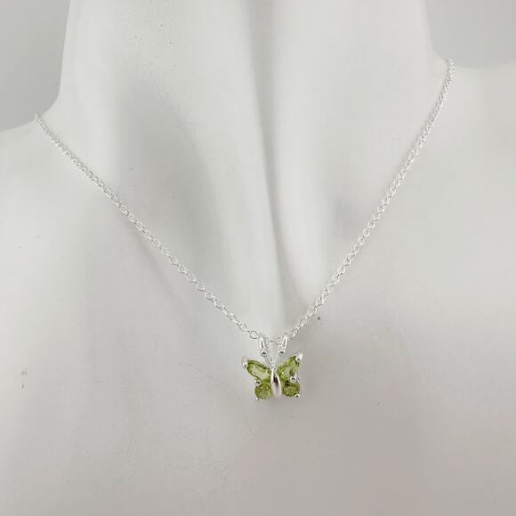 Pretty Natural Green Peridot Butterfly Necklace - Picture 2 of 11